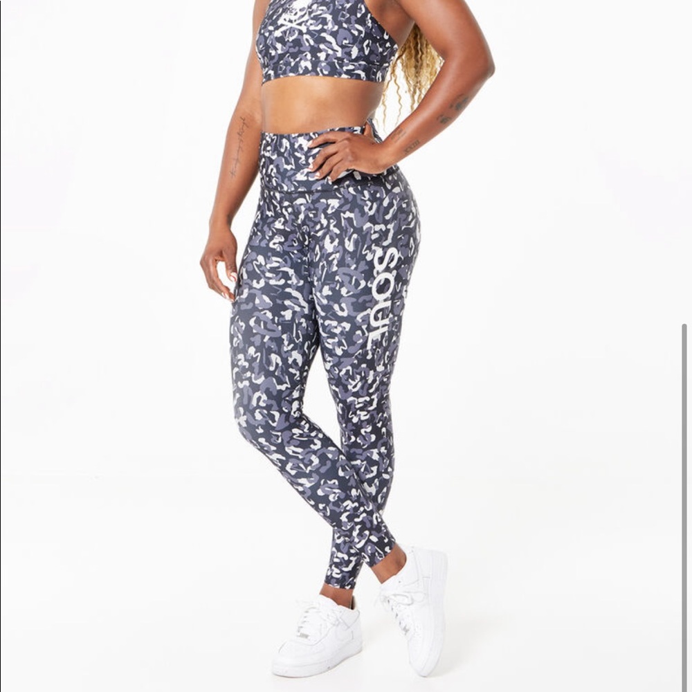 SOULCYCLE Moving Forward Leggings